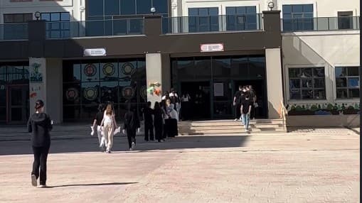 YKS’NIN İKİNCİ OTURUMUNDA HEYECAN DORUKTAYDI
